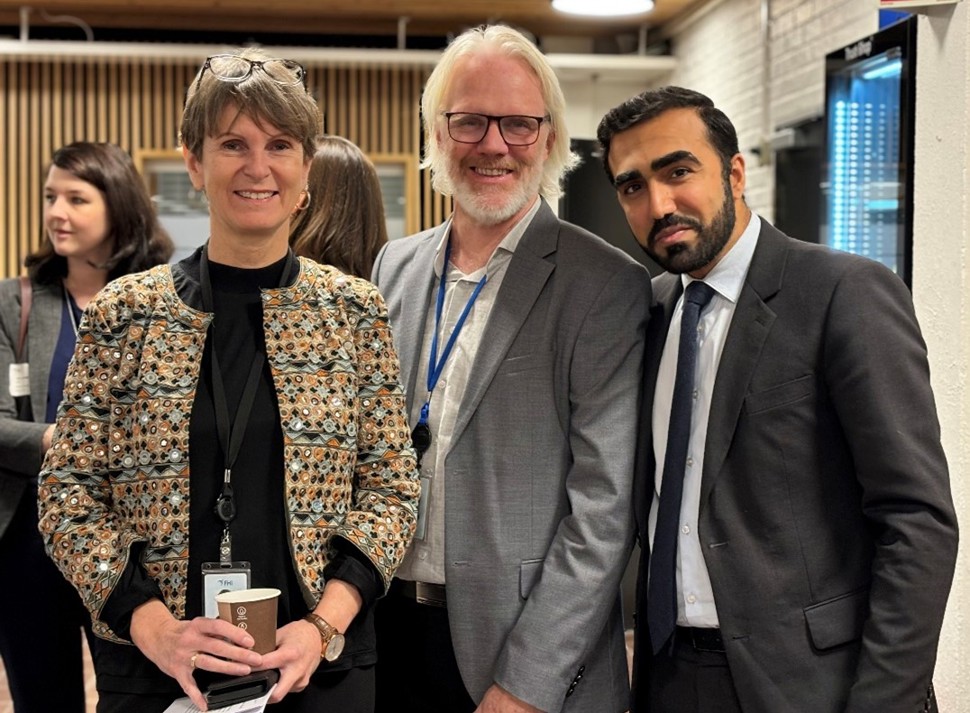 Guri Rørtveit (General Director, Norwegian Institute of Public Health), Atle Fretheim (Director of the new WHO Collaborating Centre), and Ushman A. Mushtaq (State Secretary, Norwegian Ministry of Health and Care Services)